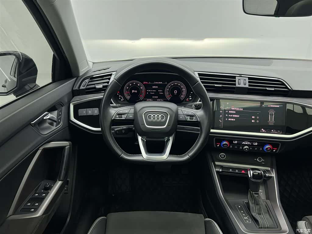 Audi Q3, 2022 18
