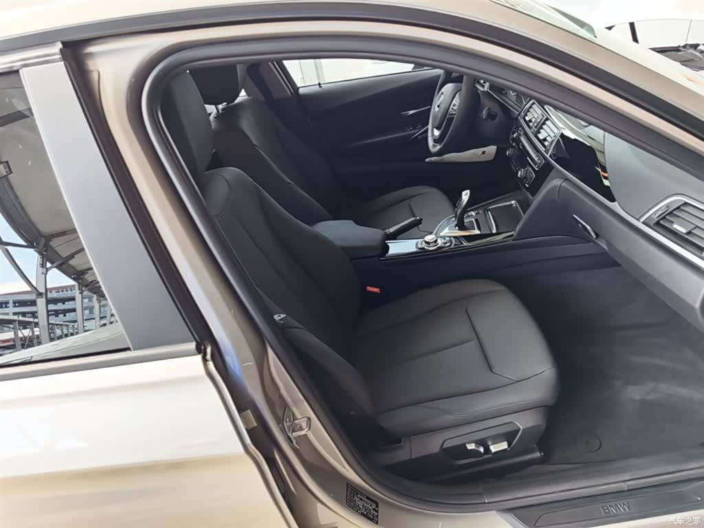 BMW 3 Series, 2016 25