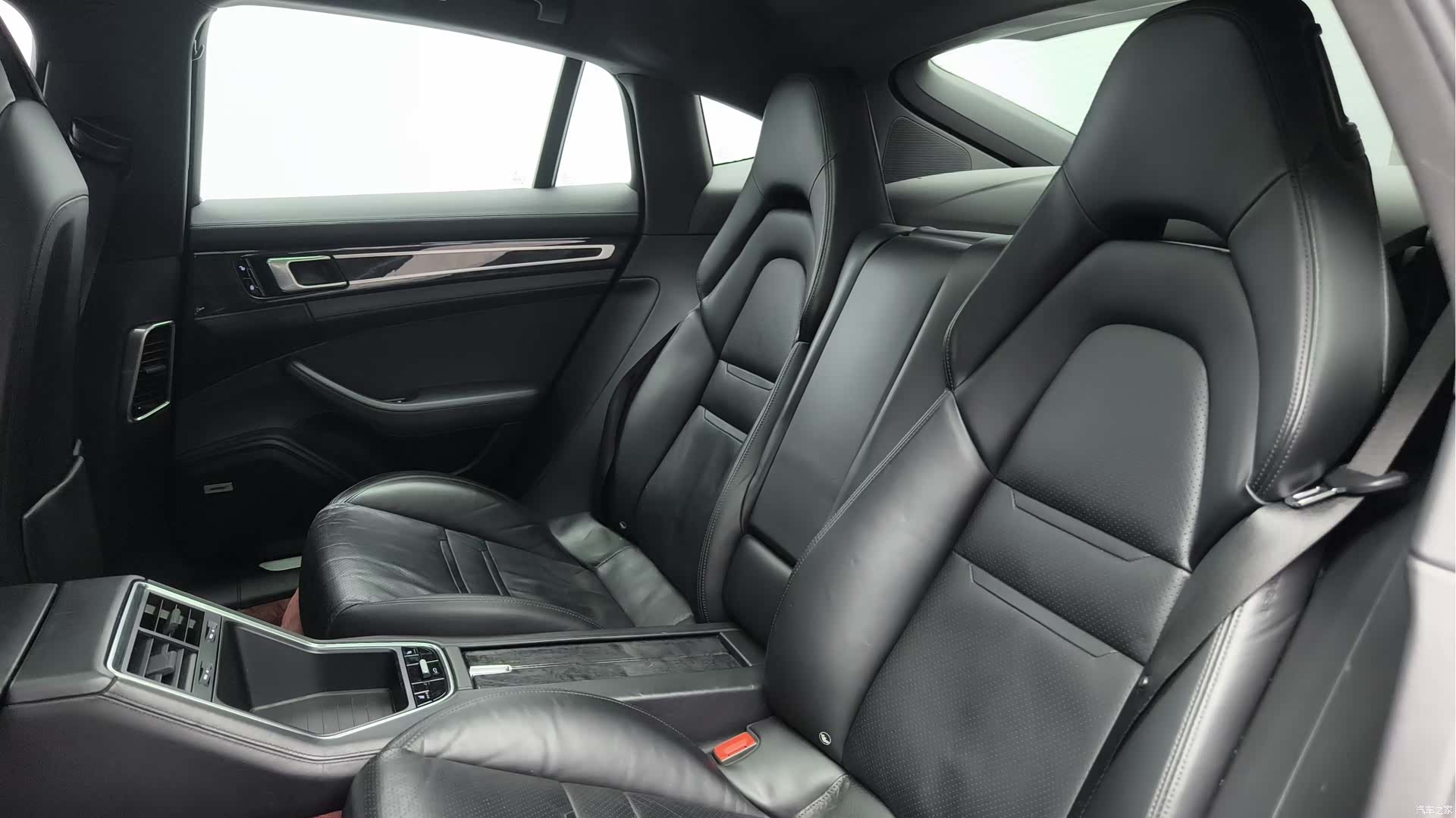 Porsche Panamera, 2018 7