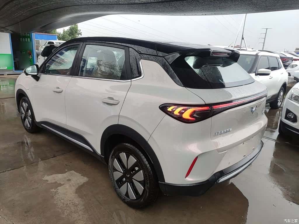 Wuling S, 2026 все фото