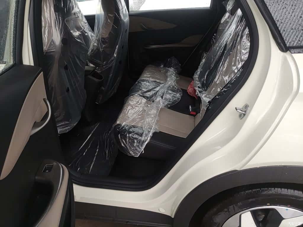 BYD Dolphin, 2026 17