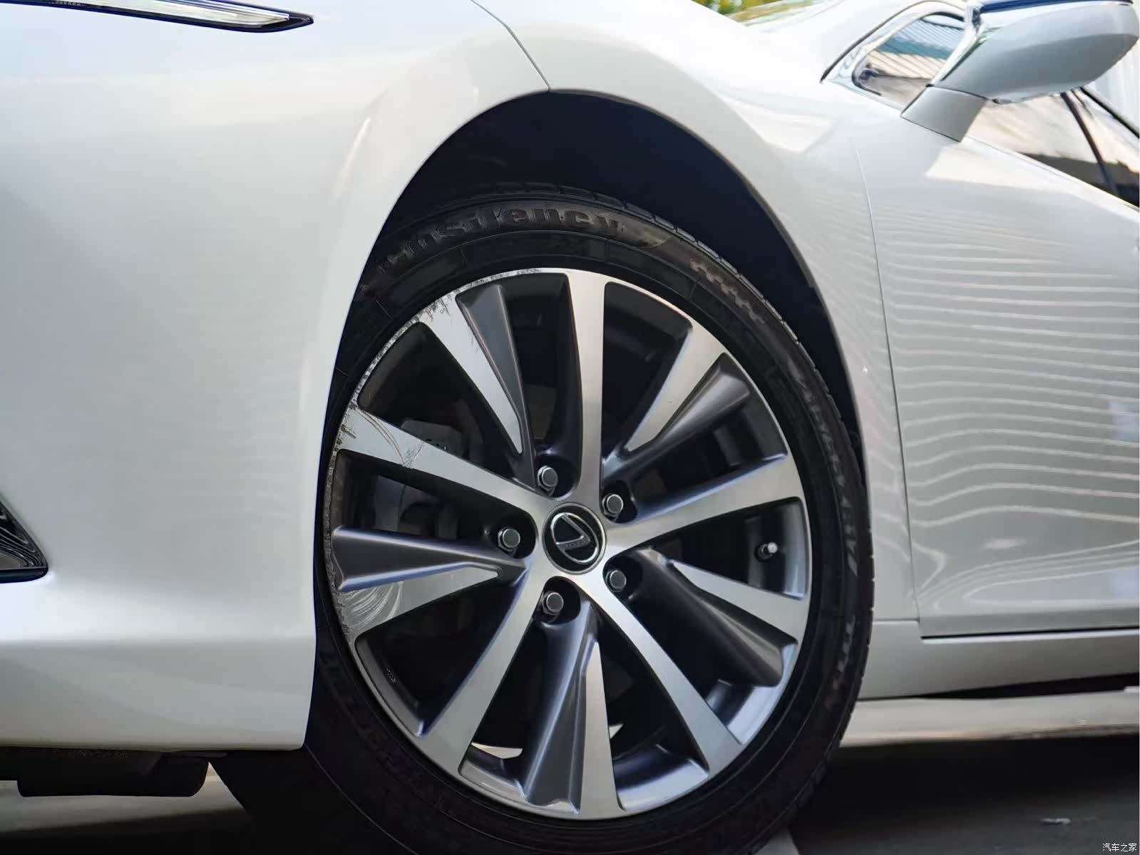 Lexus ES, 2019 6