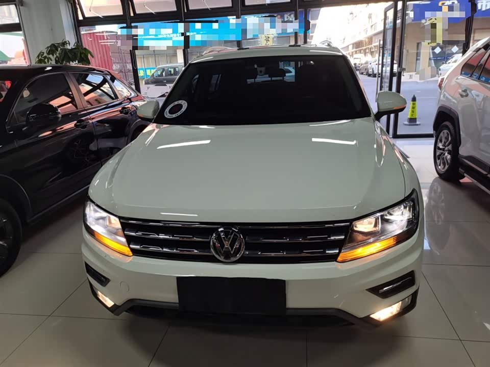 Volkswagen Tiguan L