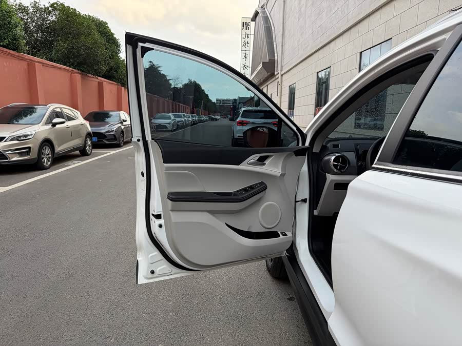 BYD Yuan Pro 2022, фото 18