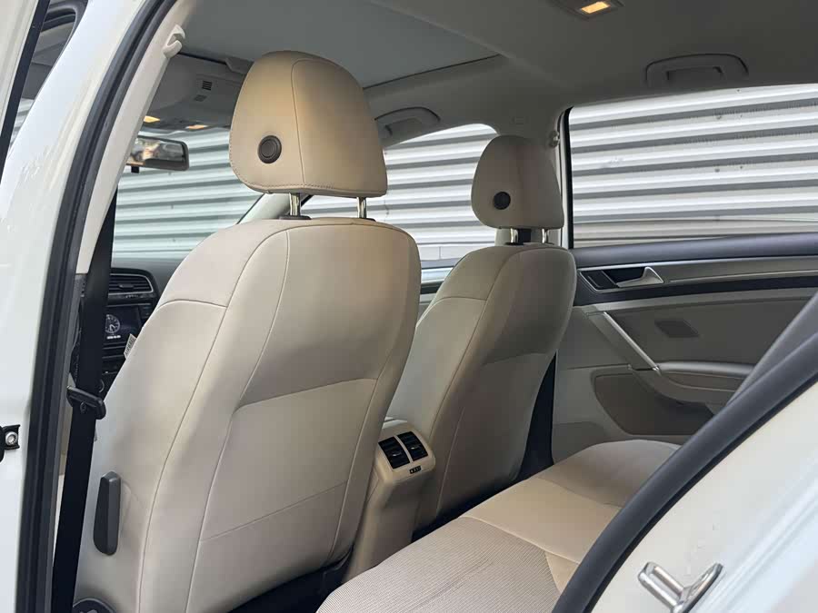 Volkswagen Golf 2018, фото 11