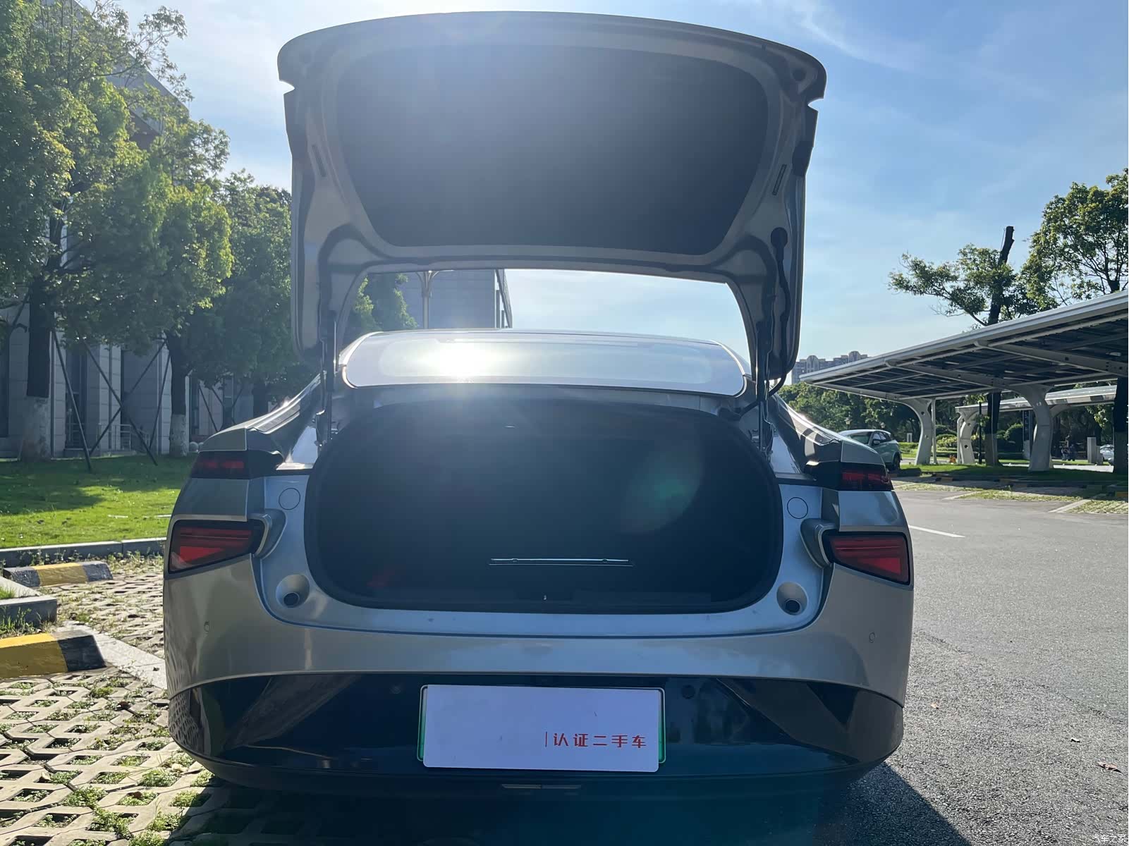 Xpeng P7, 2022 20