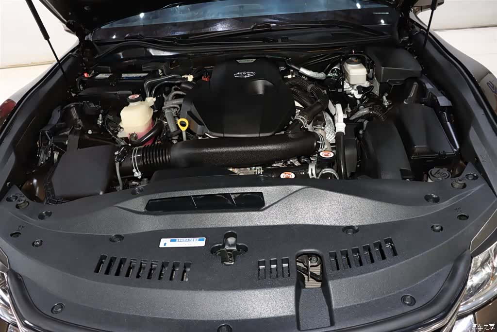 Toyota Crown, 2018 19
