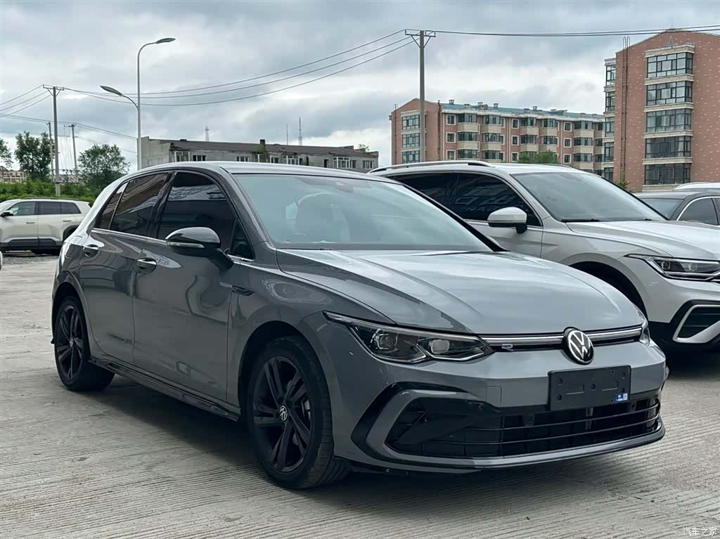 Volkswagen Golf, 2022 3