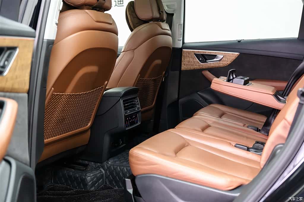 Audi Q7, 2021 7