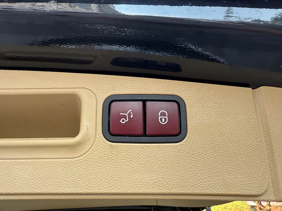 Mercedes-Benz GL grade