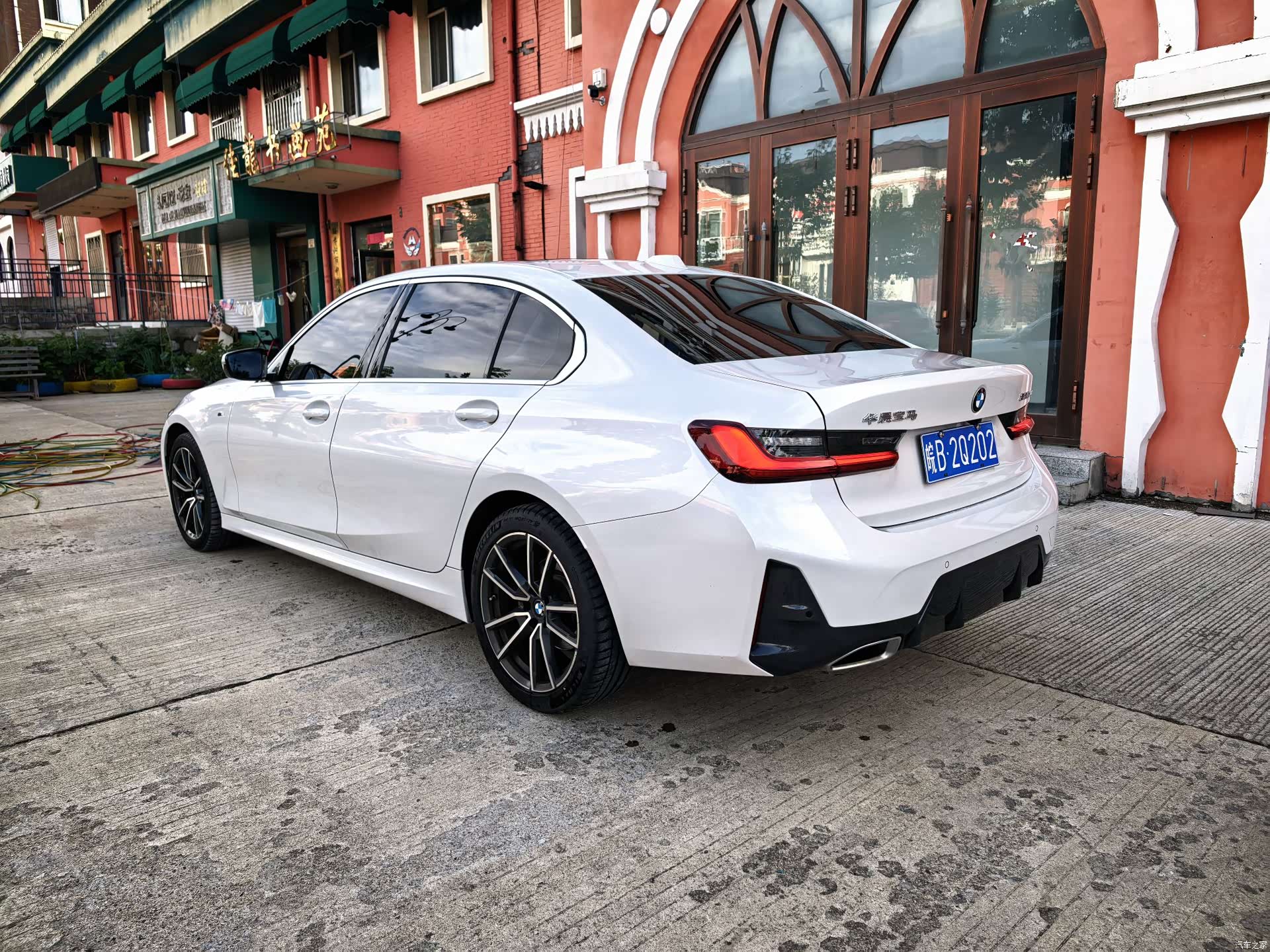 BMW 3 Series, 2023 все фото