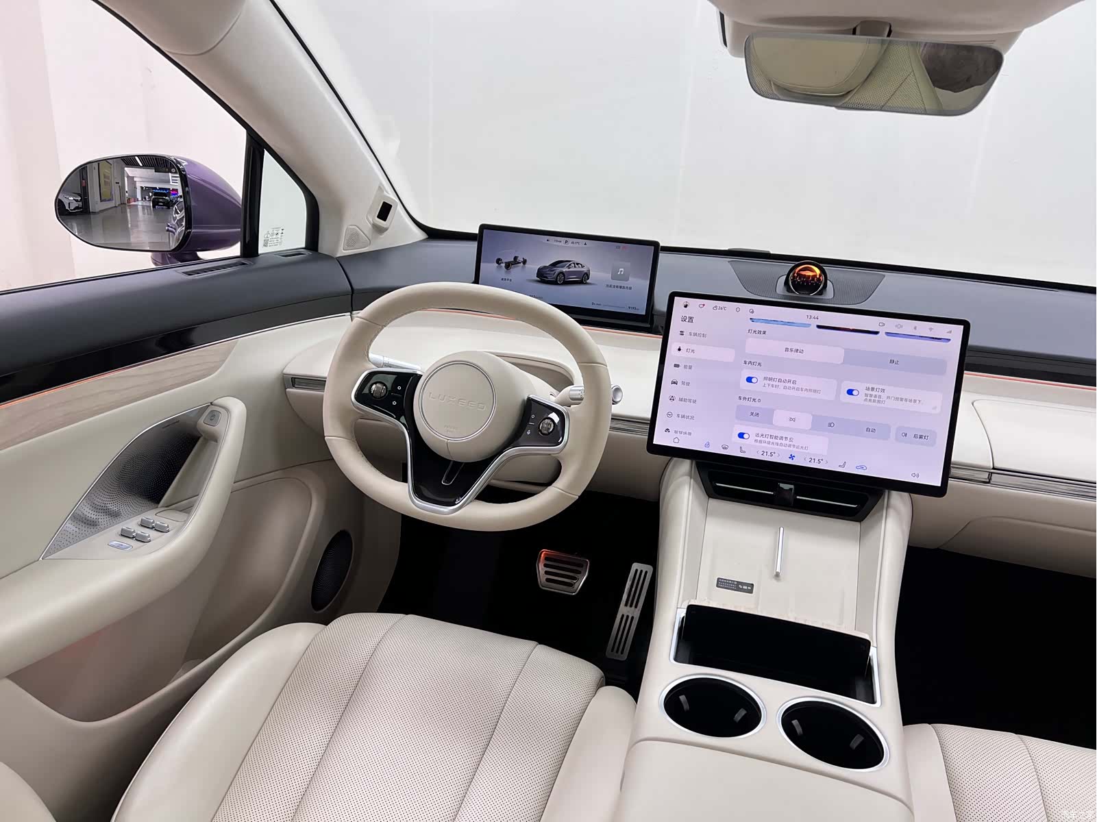 Luxeed R7, 2025 21