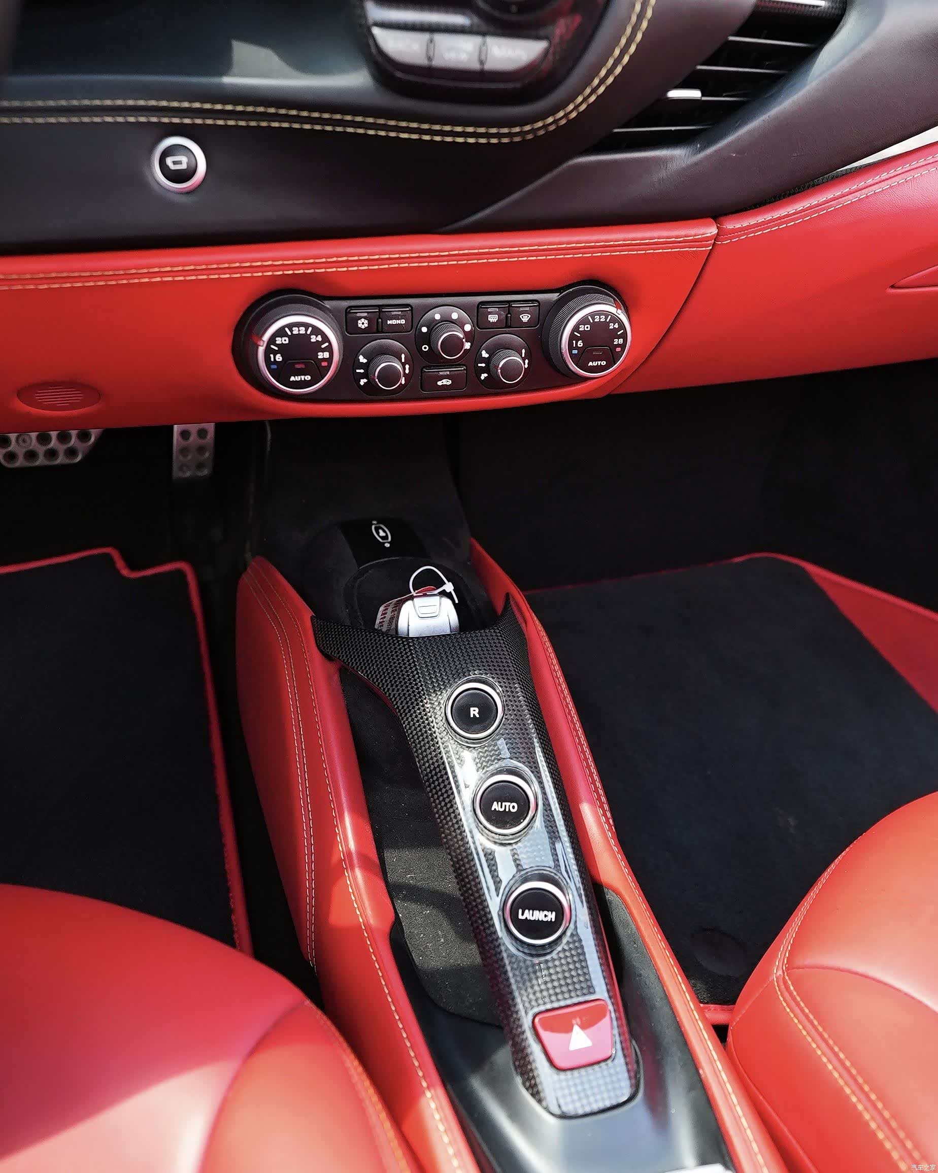 Ferrari 488, 2019 4