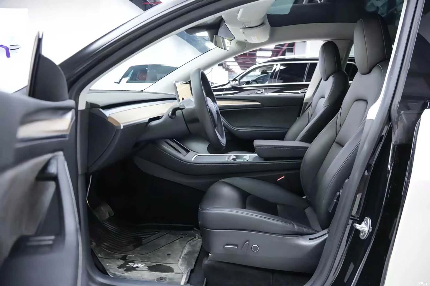 Tesla Model Y, 2022 6