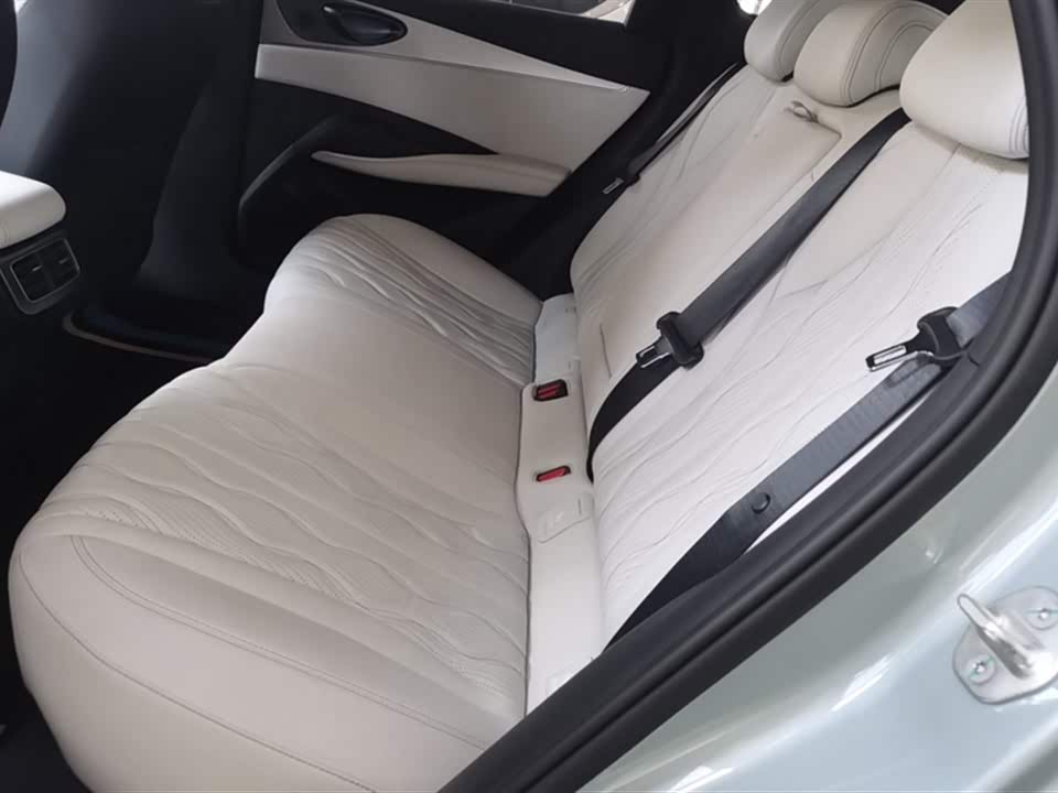 BYD Seal 06