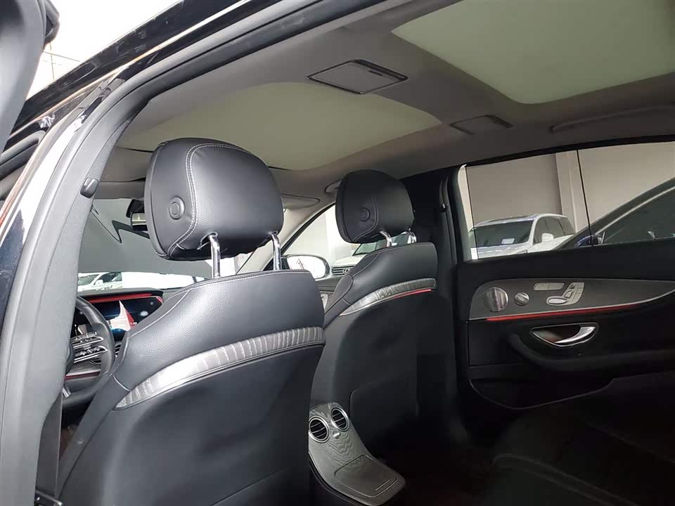 Mercedes-Benz E-class Mercedes-Benz E-class