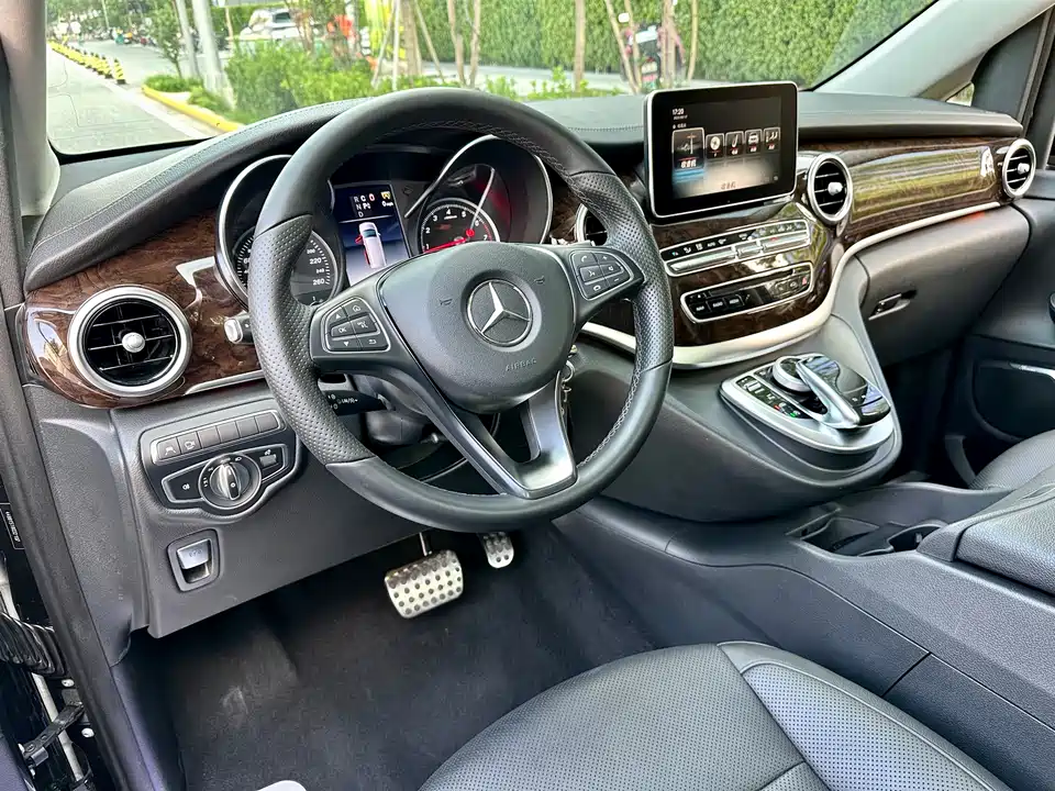 Mercedes-Benz V-class Mercedes-Benz V-class