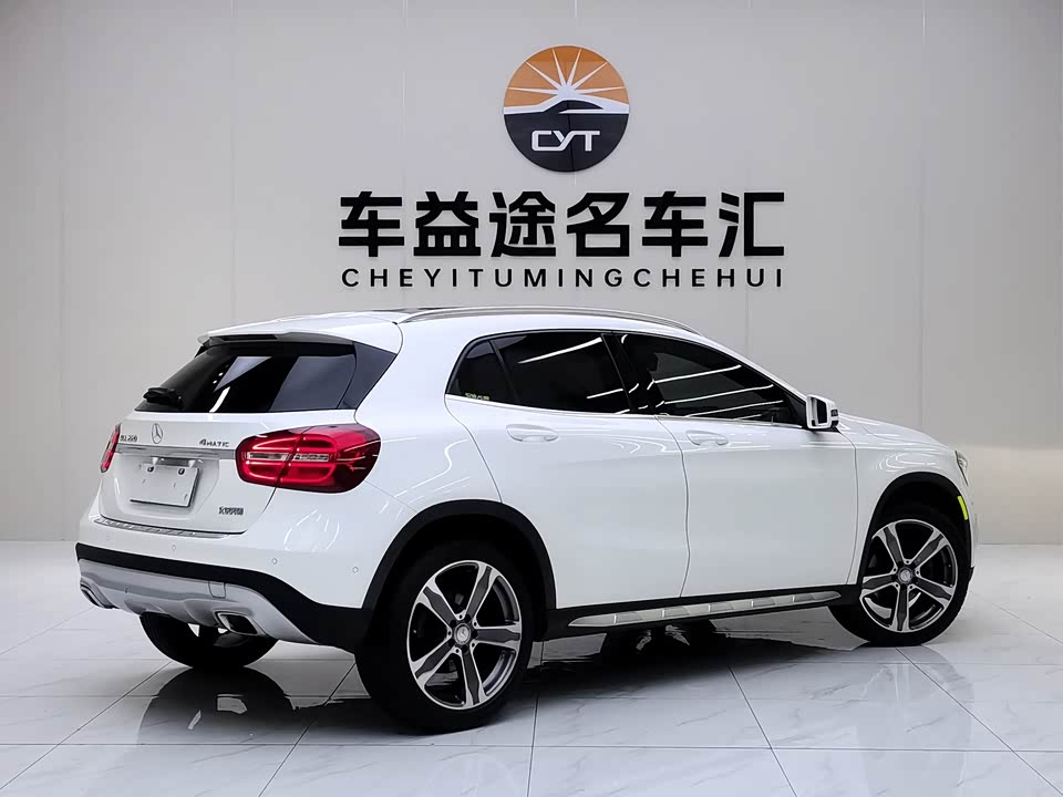 Mercedes-Benz GLA