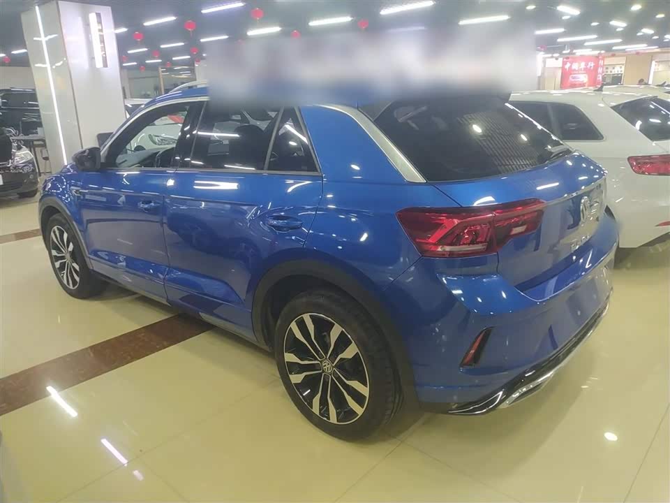 Volkswagen T-ROC exploring Songs