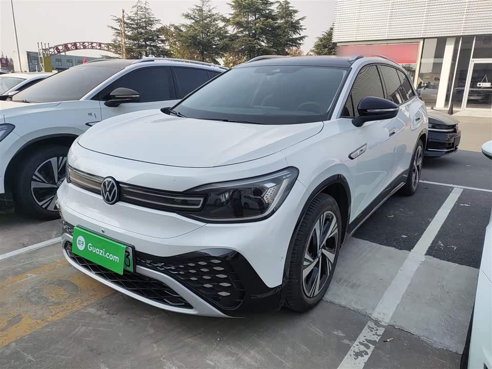 Volkswagen ID.6 CROZZ