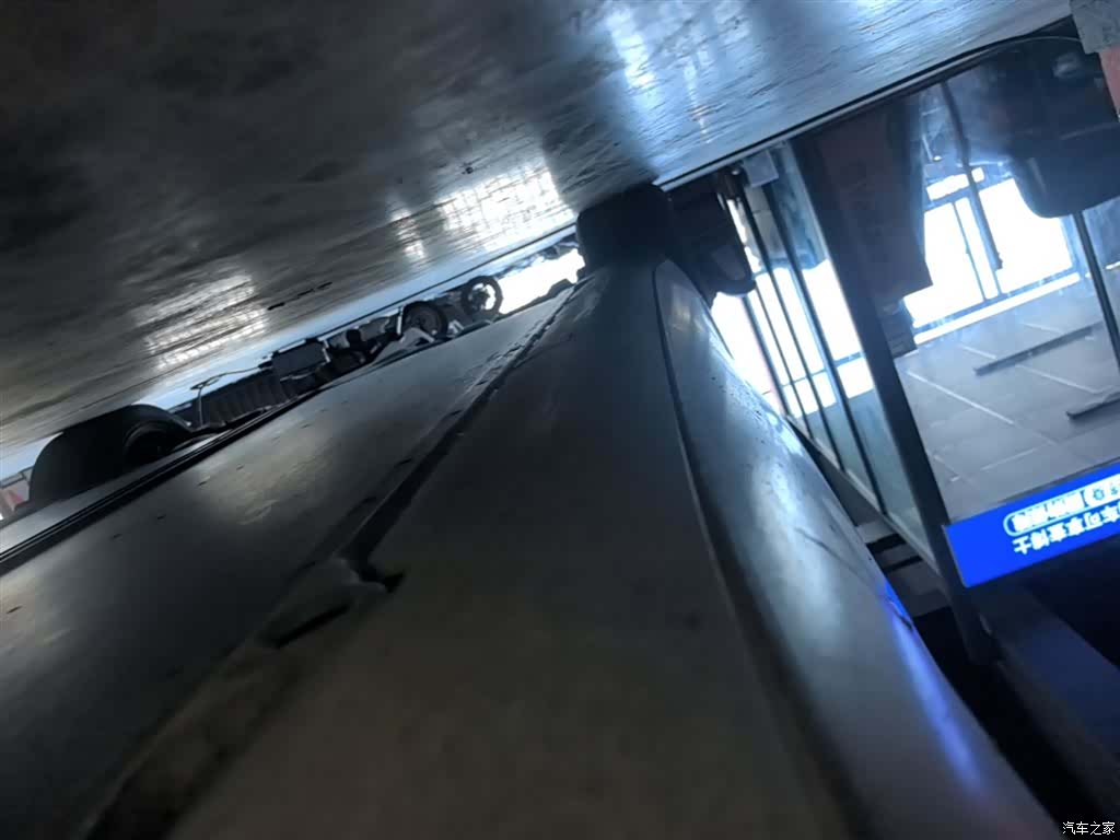 Tesla Model 3, 2023 21