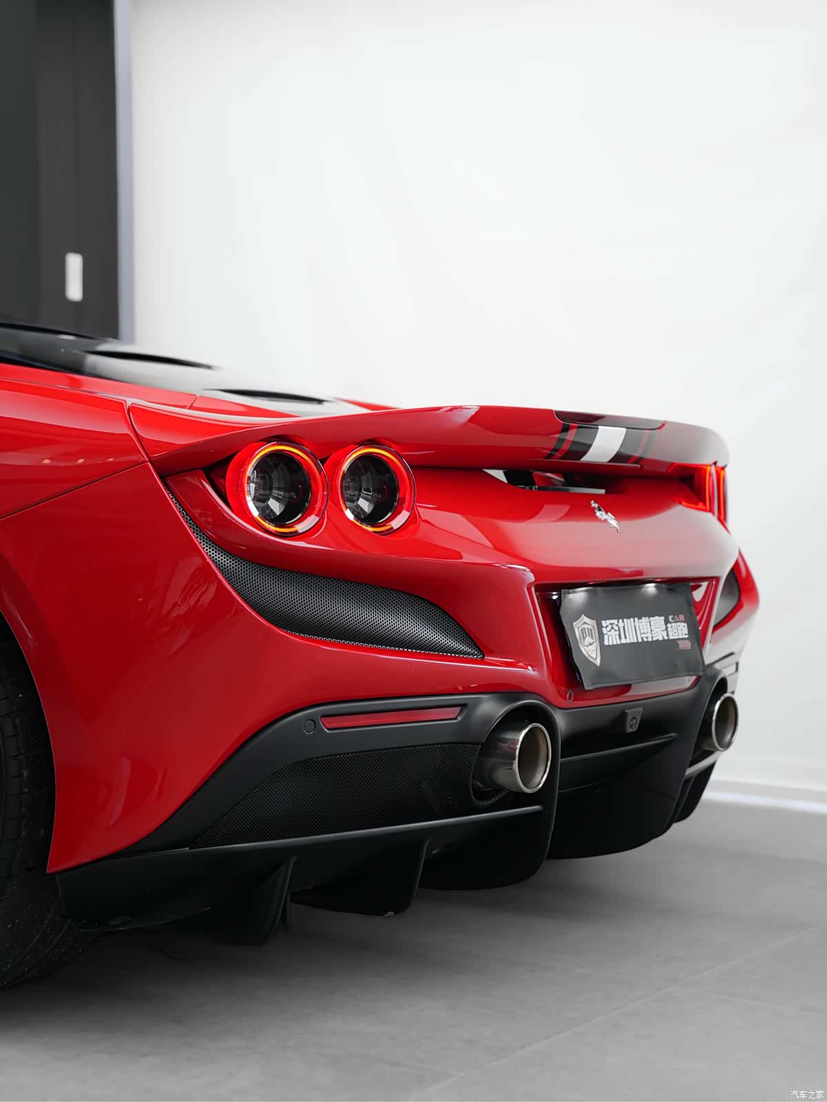 Ferrari F8, 2021 10