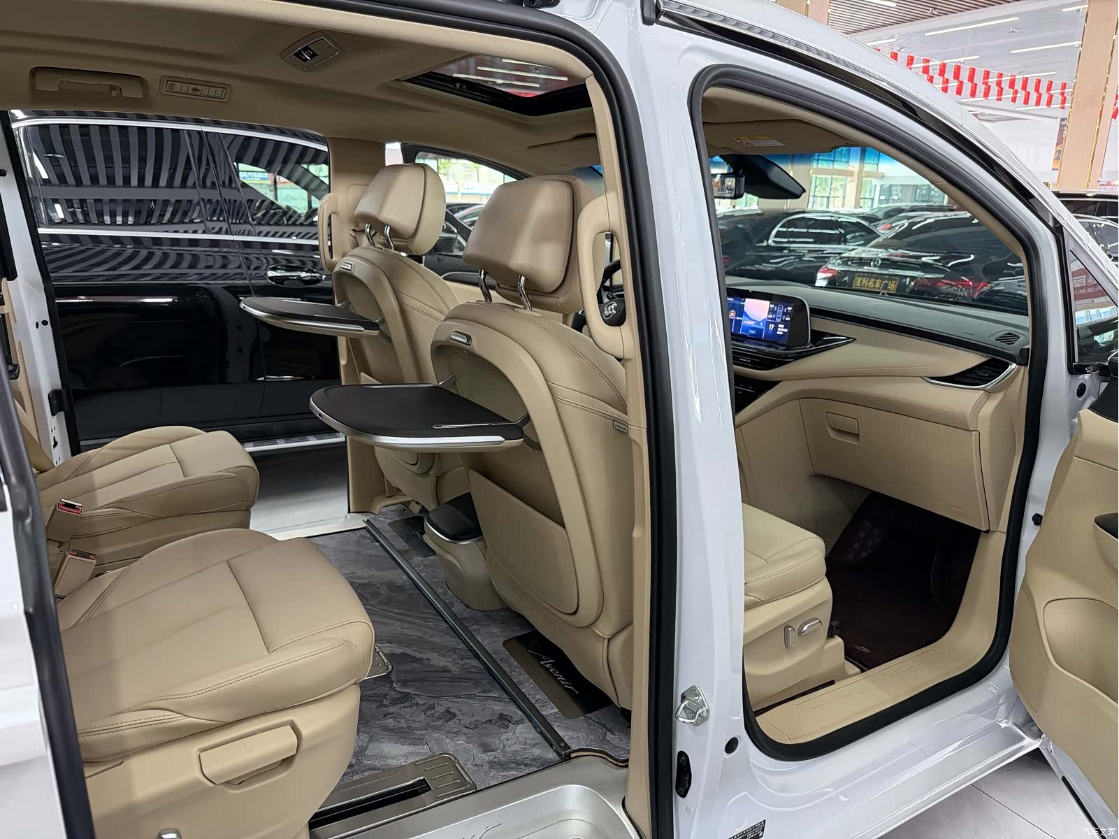 Buick GL8, 2023 16