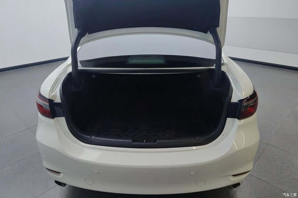 Mazda Atenza, 2021 4