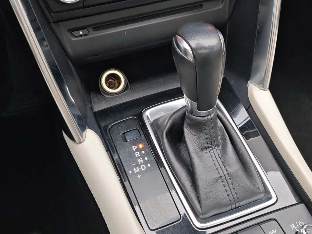 Mazda CX-4, 2016 13