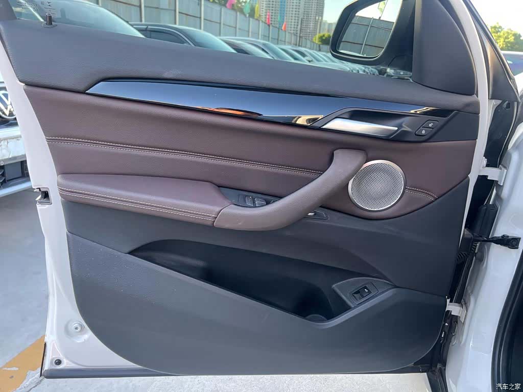 BMW X1, 2022 10
