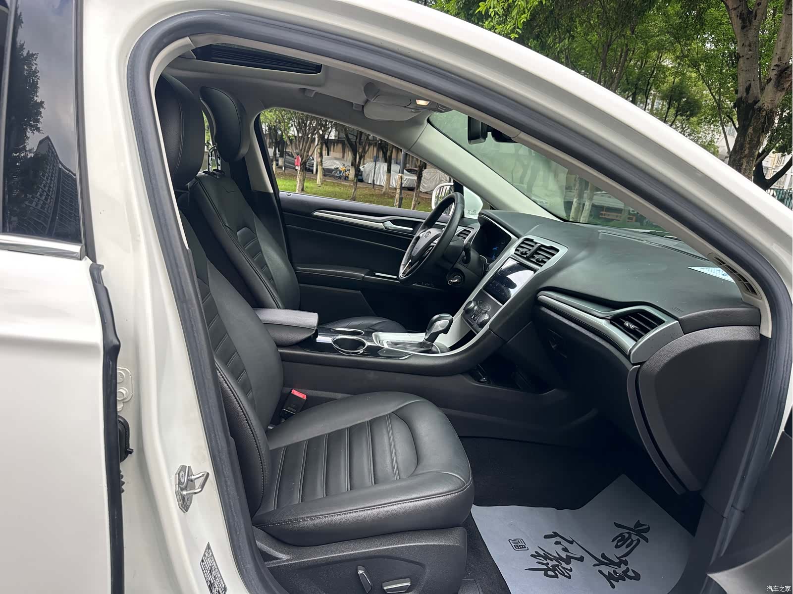 Ford Mondeo, 2015 10