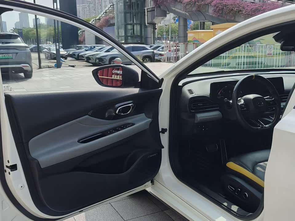 Trumpchi Shadow Leopard