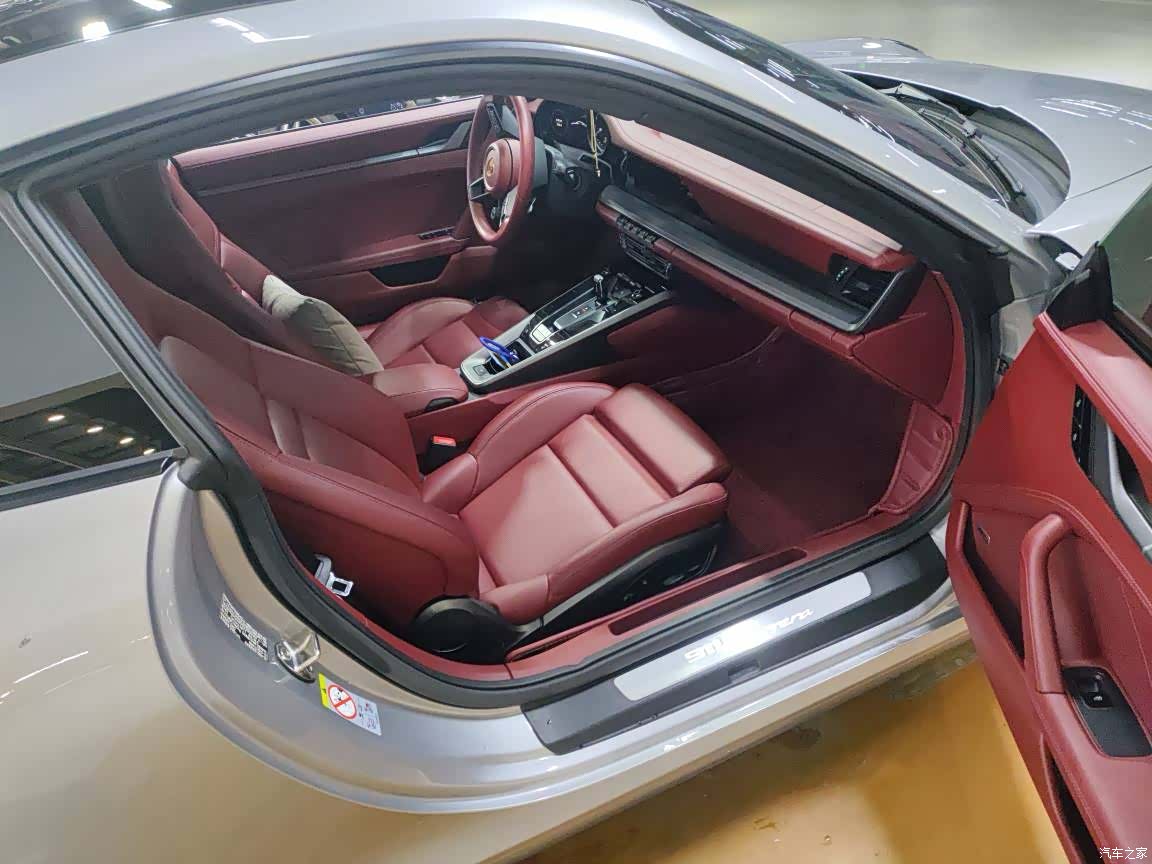 Porsche 911, 2020 6