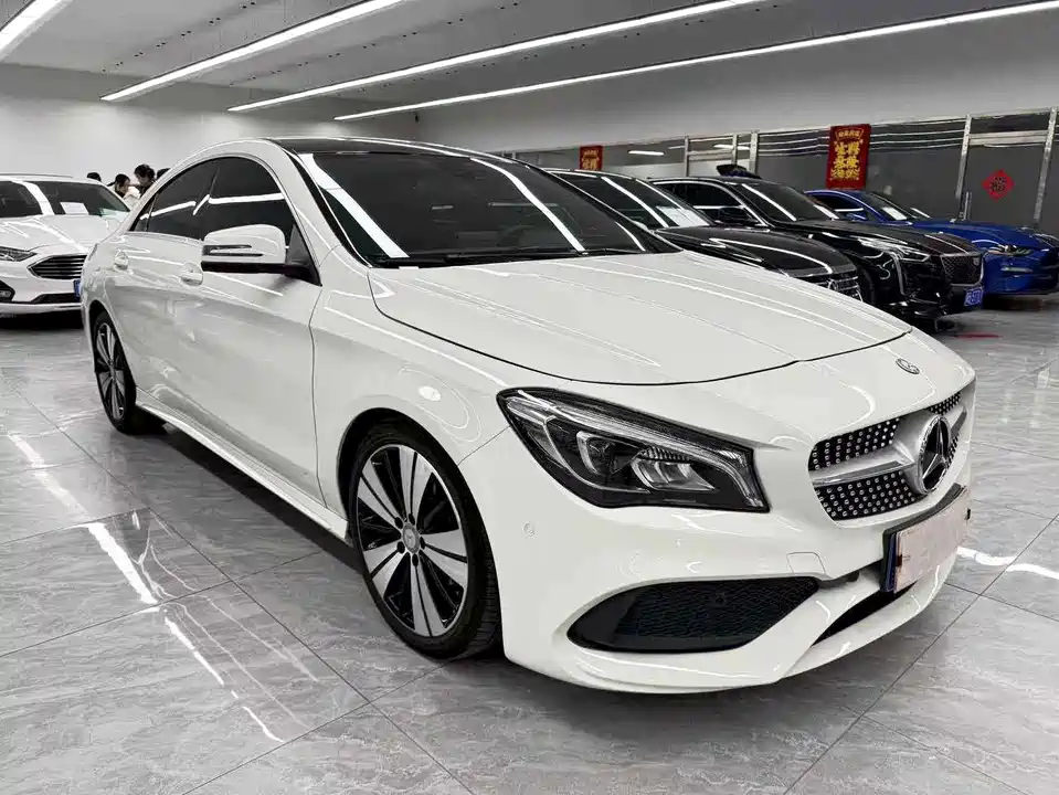 Mercedes-Benz CLA