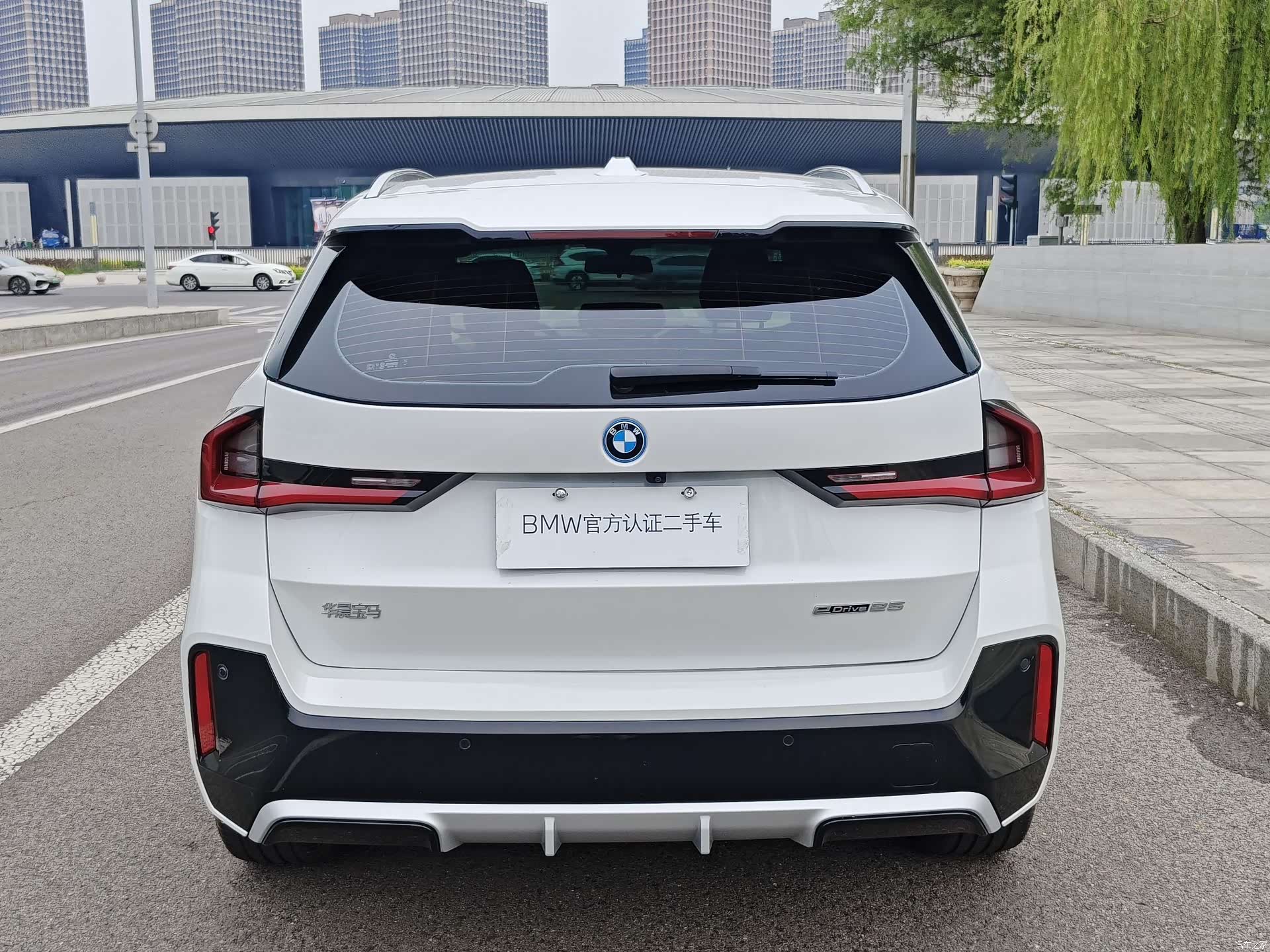 BMW iX1, 2025 3