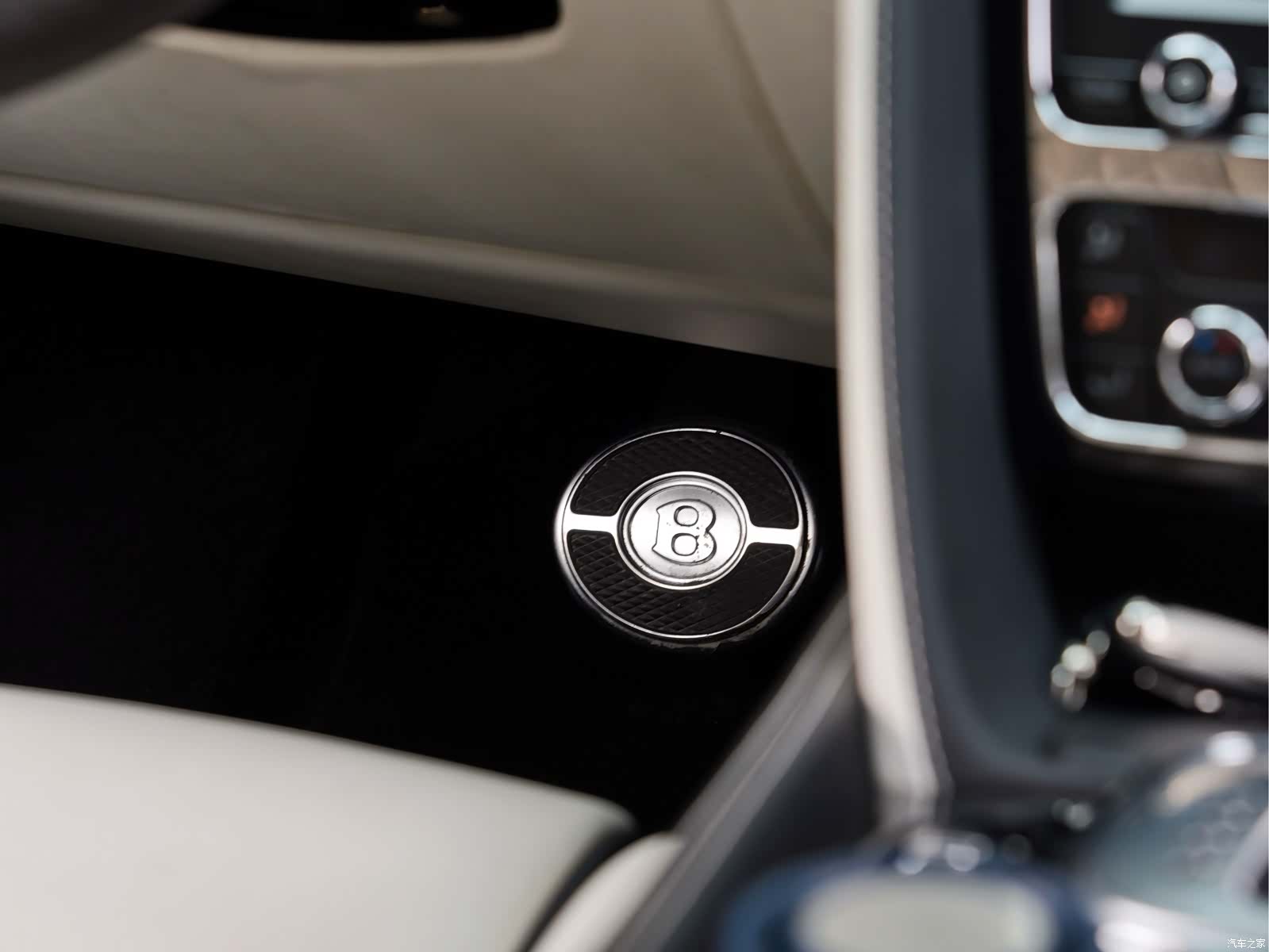 Bentley Continental GT, 2013 28
