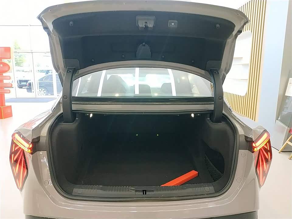 Hongqi EH7 Hongqi EH7