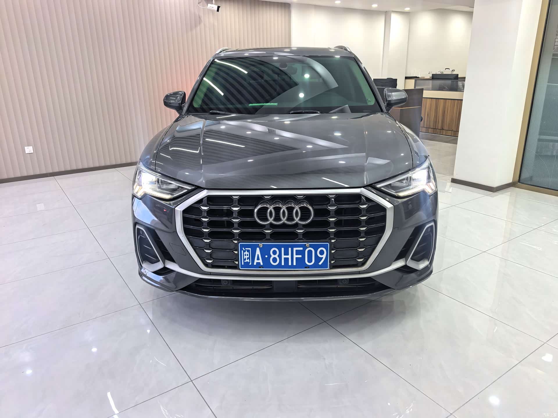 Audi Q3, 2023 2