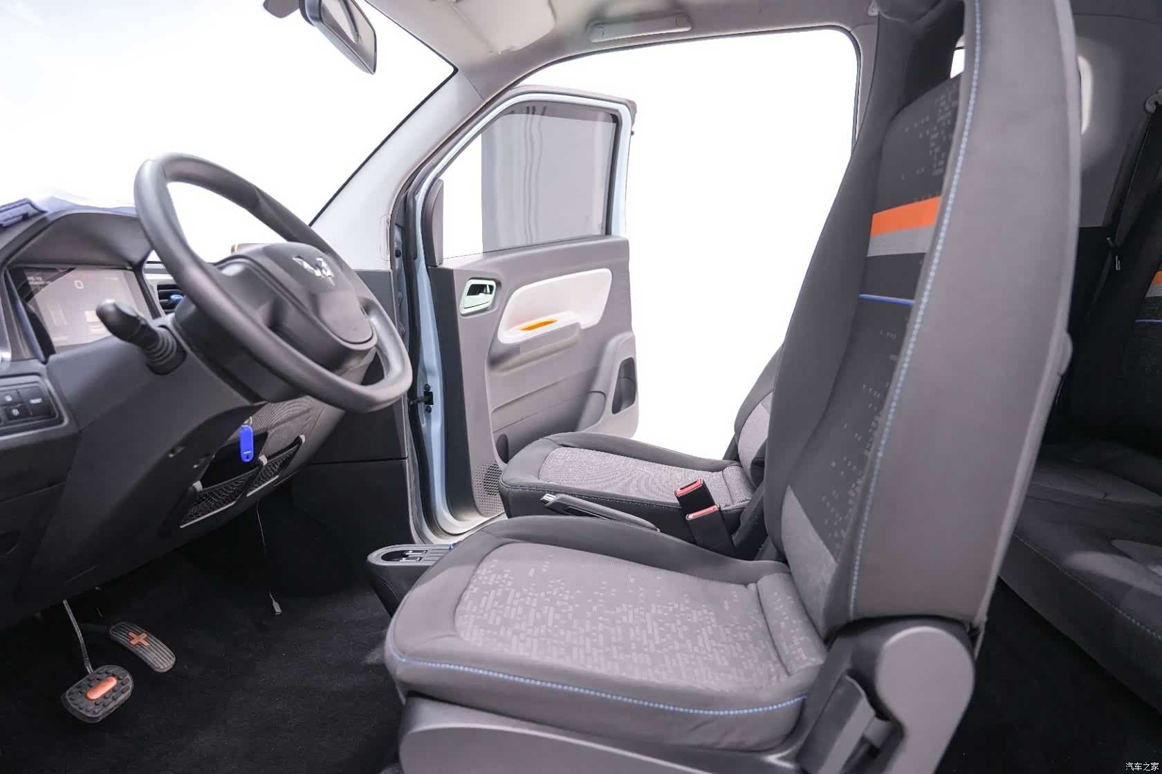 Wuling MINIEV, 2021 23