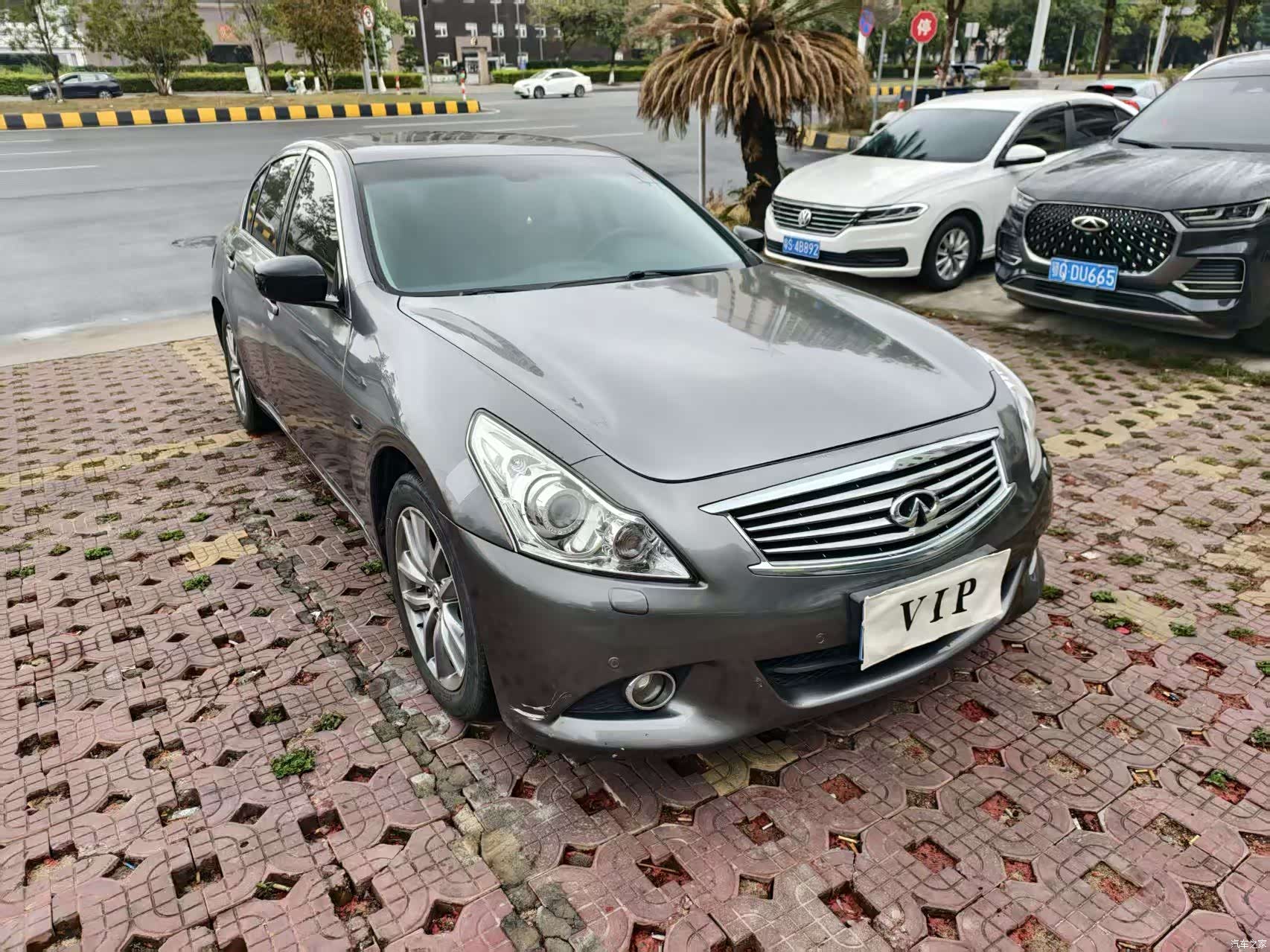 Infiniti G25, 2011 2