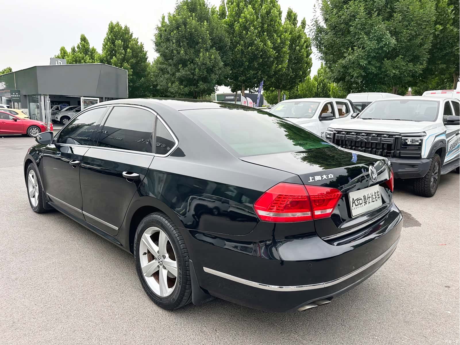 Volkswagen Passat, 2012 все фото