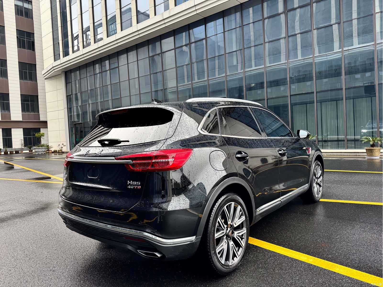 Hongqi HS5, 2021 6