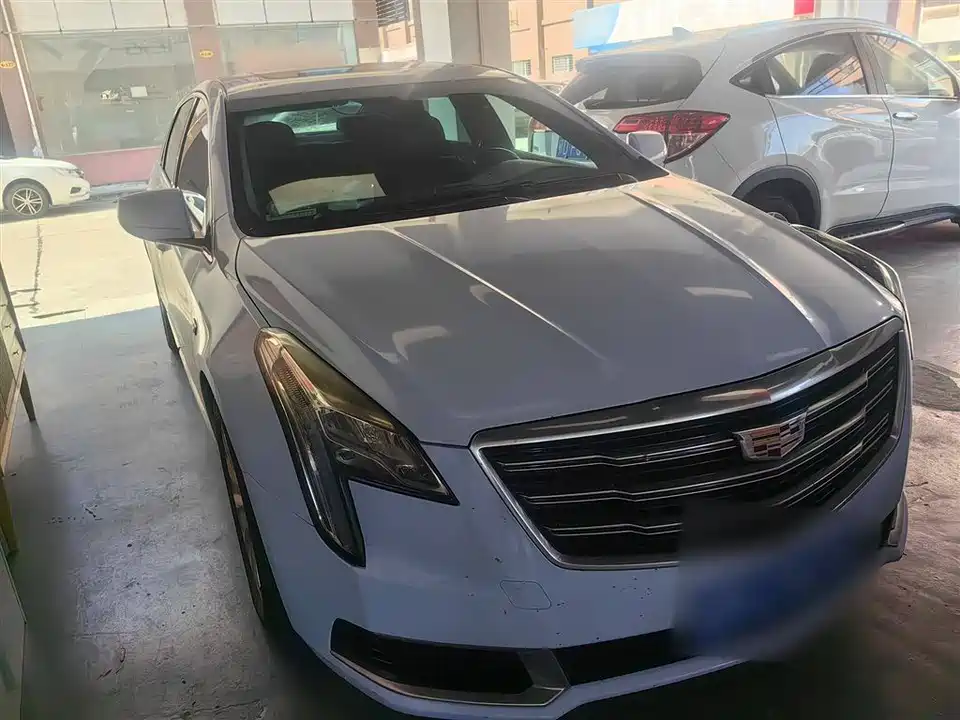 Cadillac XTS