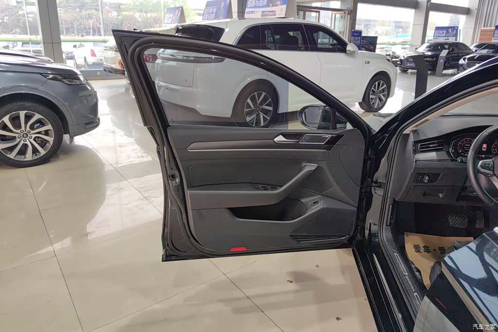 Volkswagen Magotan, 2022 7