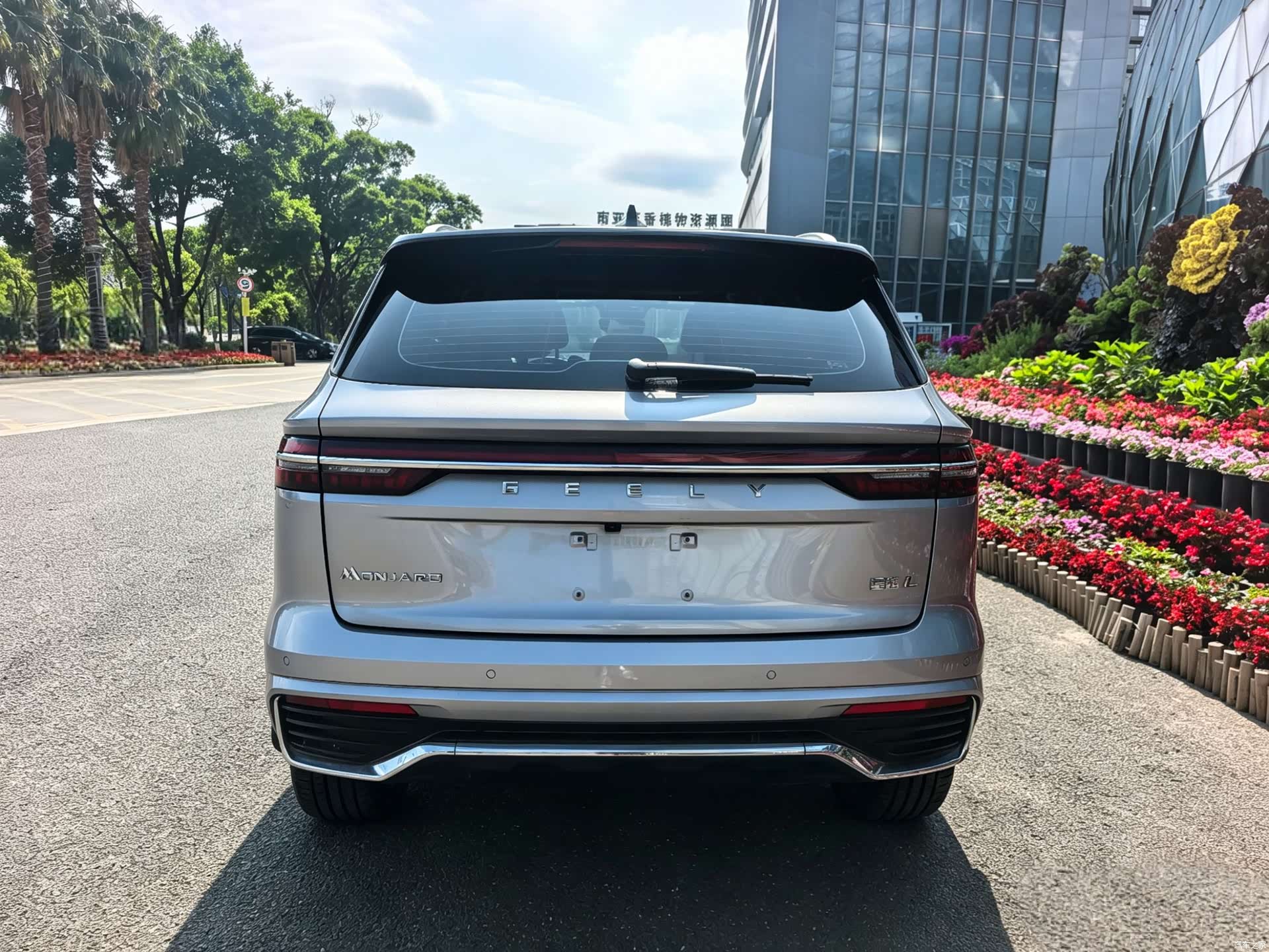 Geely Xingyue L, 2024 15