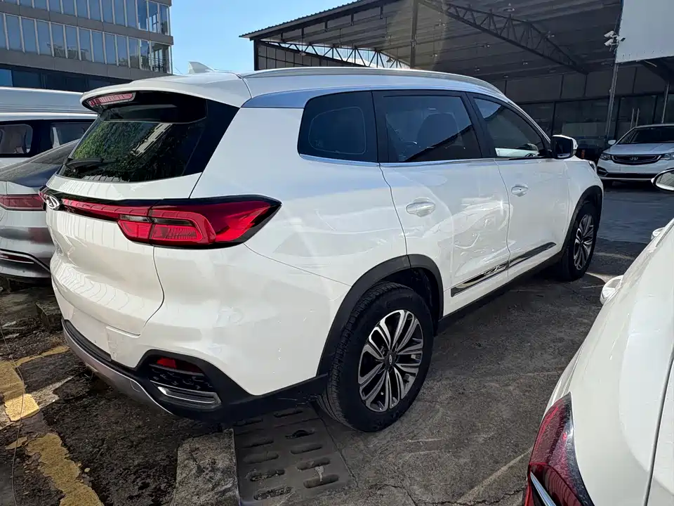 Chery Tiggo 8