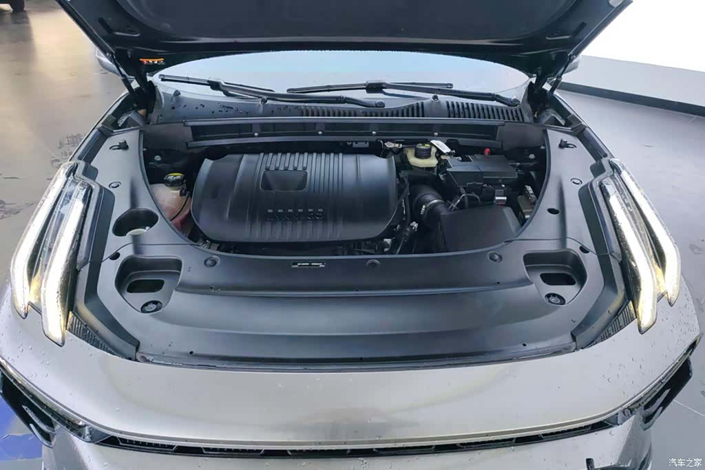 Lynk & Co 02, 2023 10