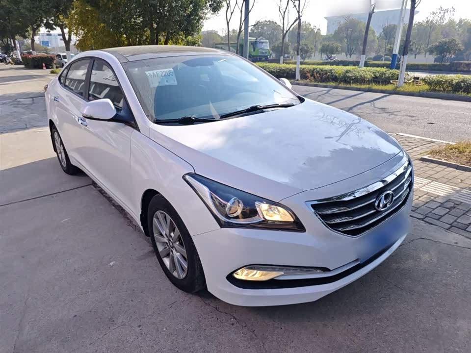 Hyundai Name picture