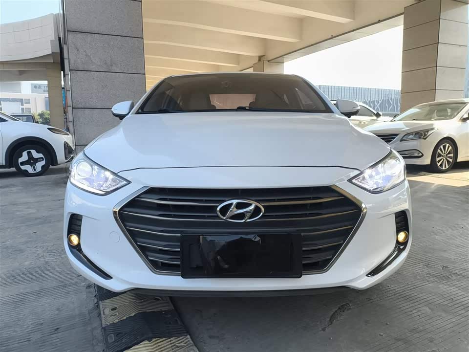 Hyundai Lead