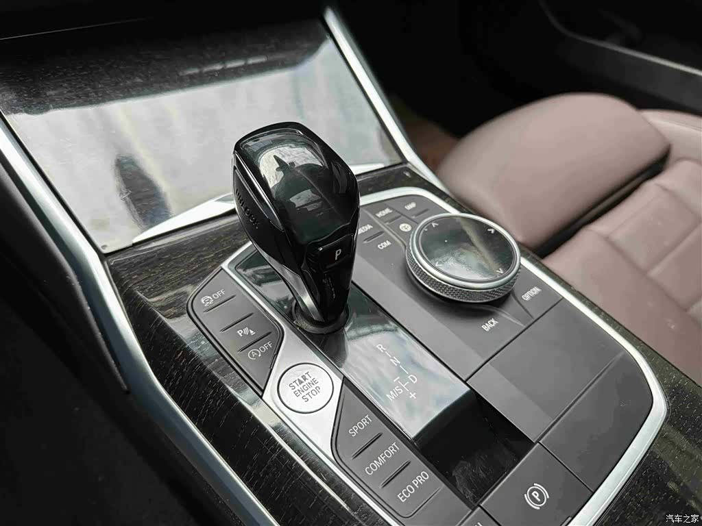 BMW 3 Series, 2020 12